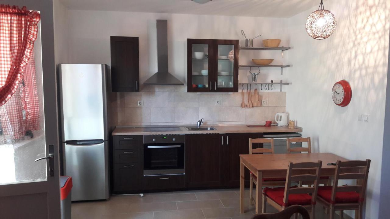 Apartment Lana Трогир Екстериор снимка
