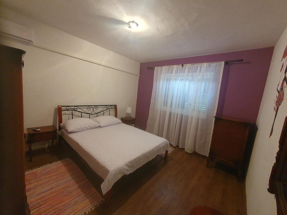 Apartment Lana Трогир Екстериор снимка