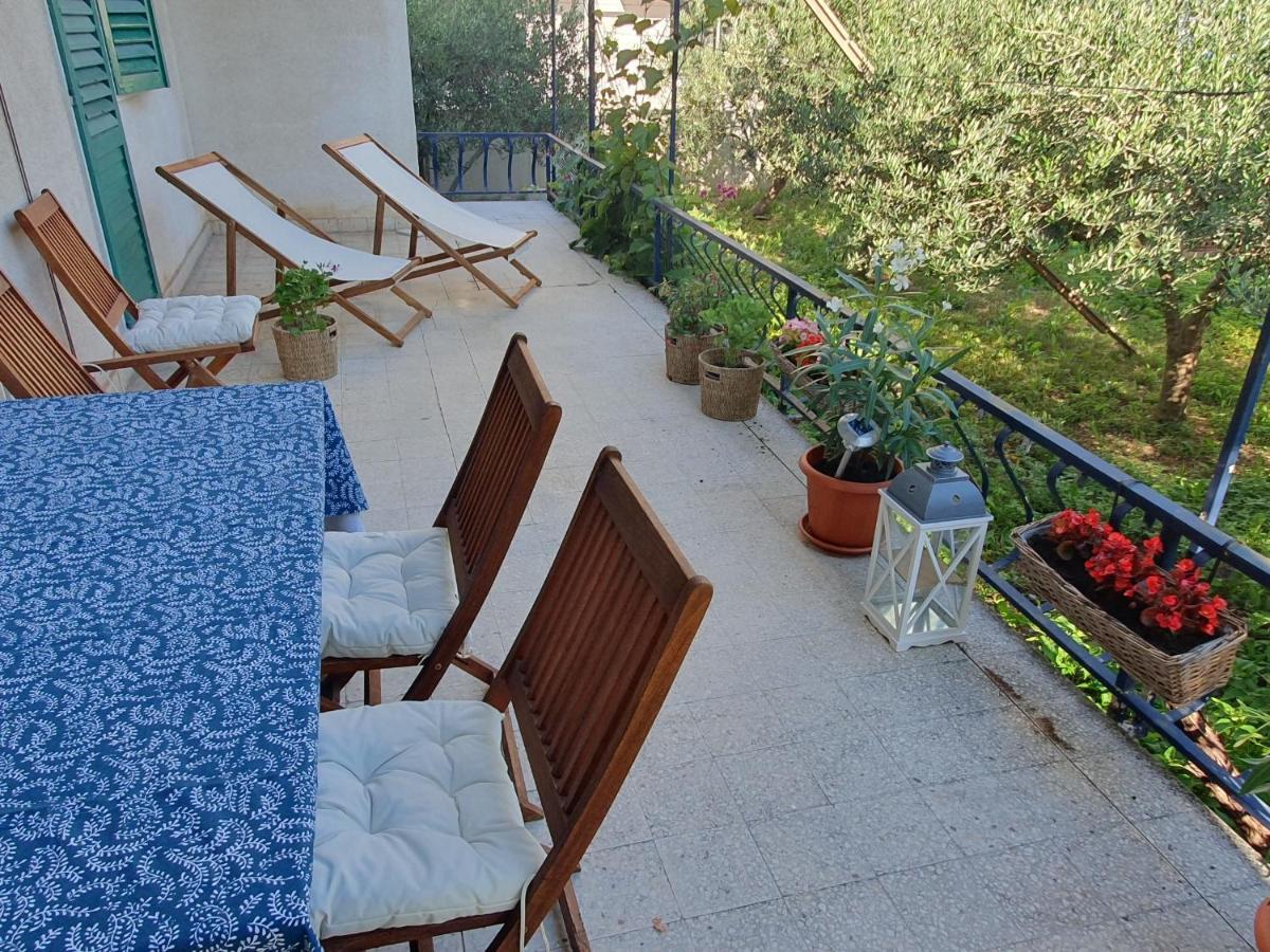 Apartment Lana Трогир Екстериор снимка
